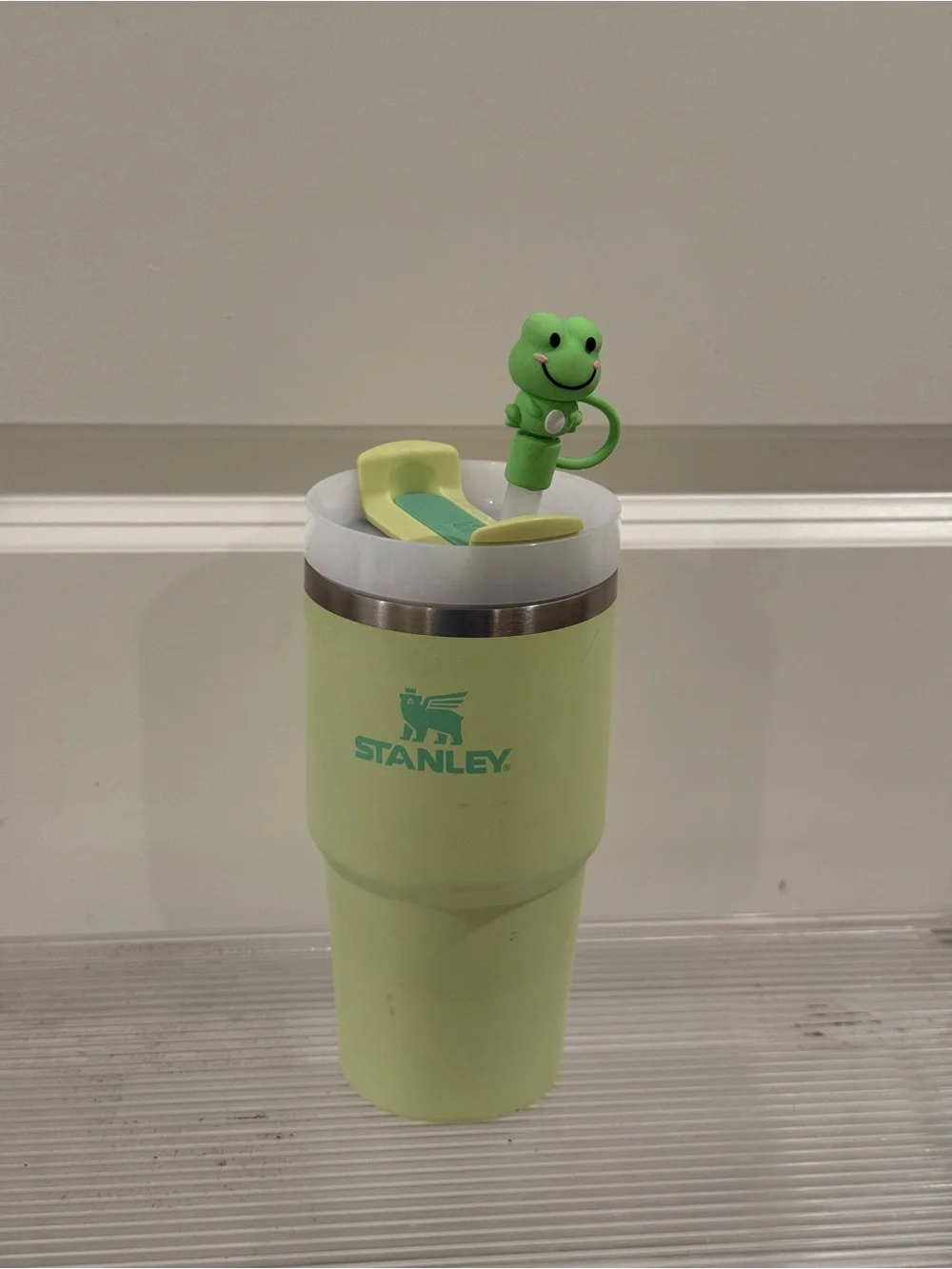 Stanley Lime Green Travel Tumbler with Frog Straw Topper ~ PREOWNED